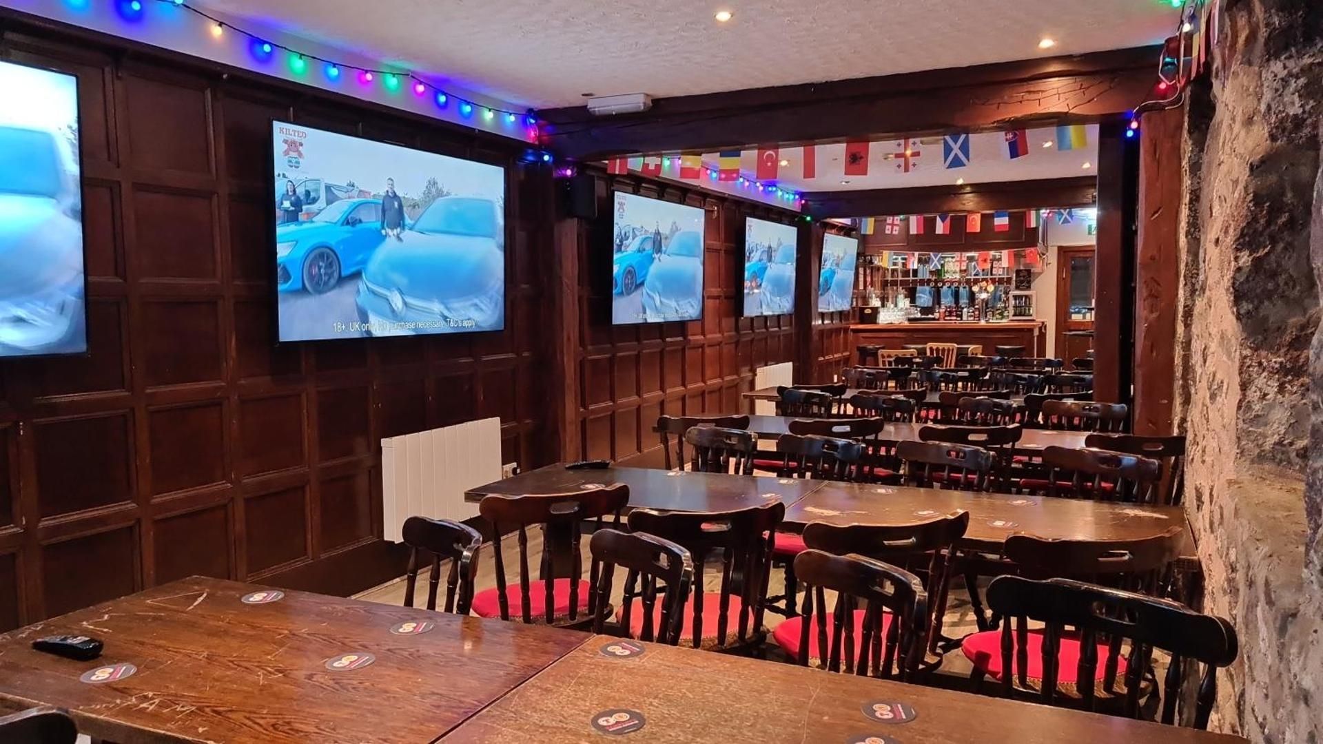 shared lounge/tv area