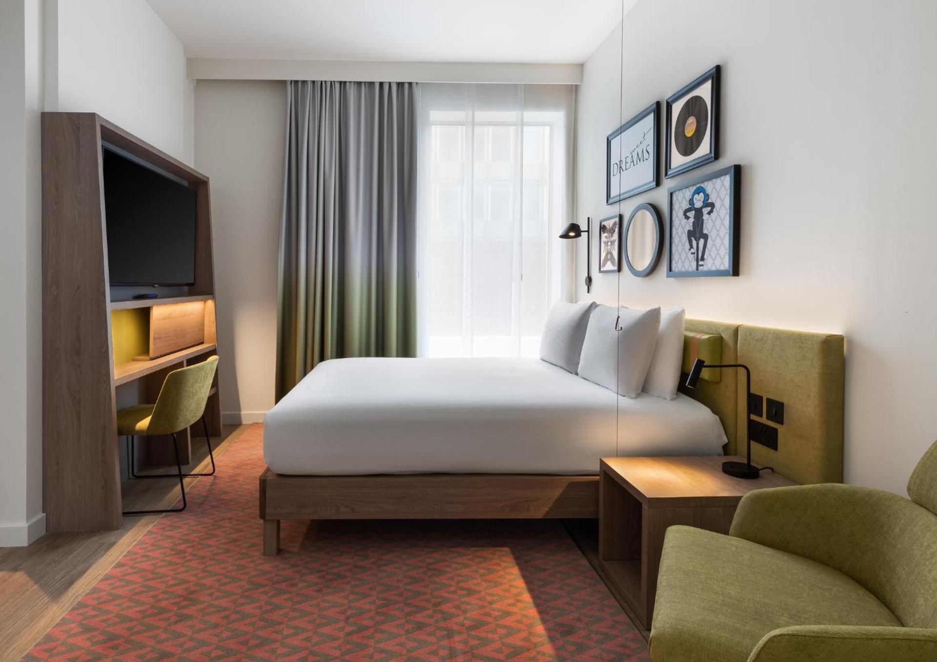 King Accessible Room 