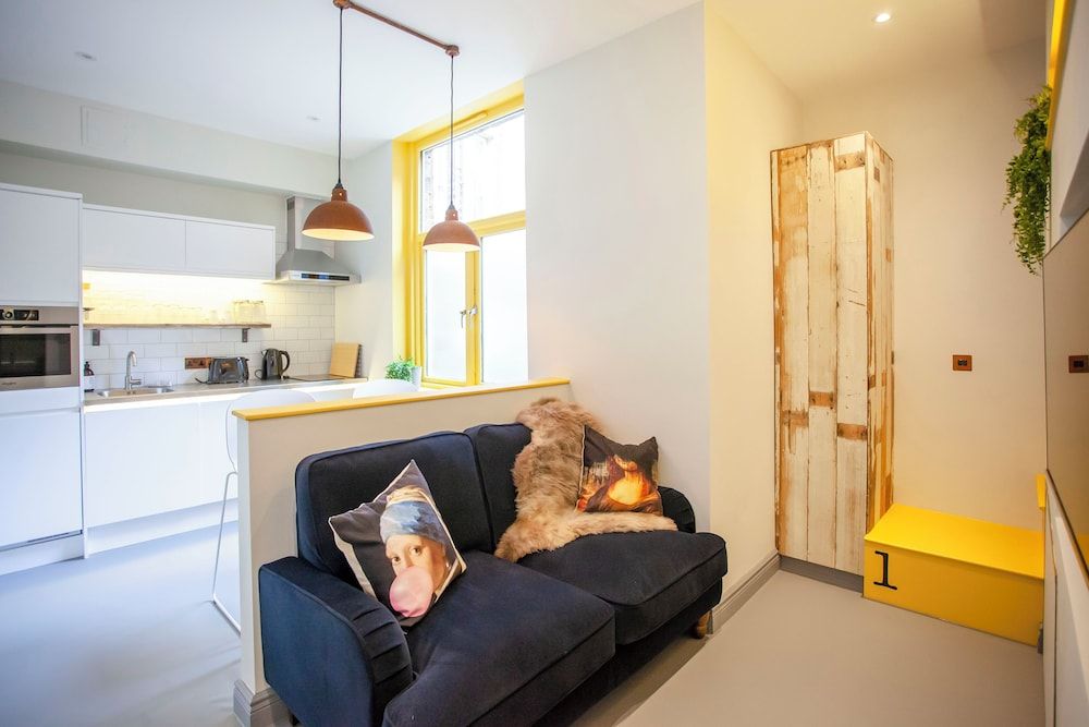 Higgihaus Apartment 2, Clare St Aparthotel