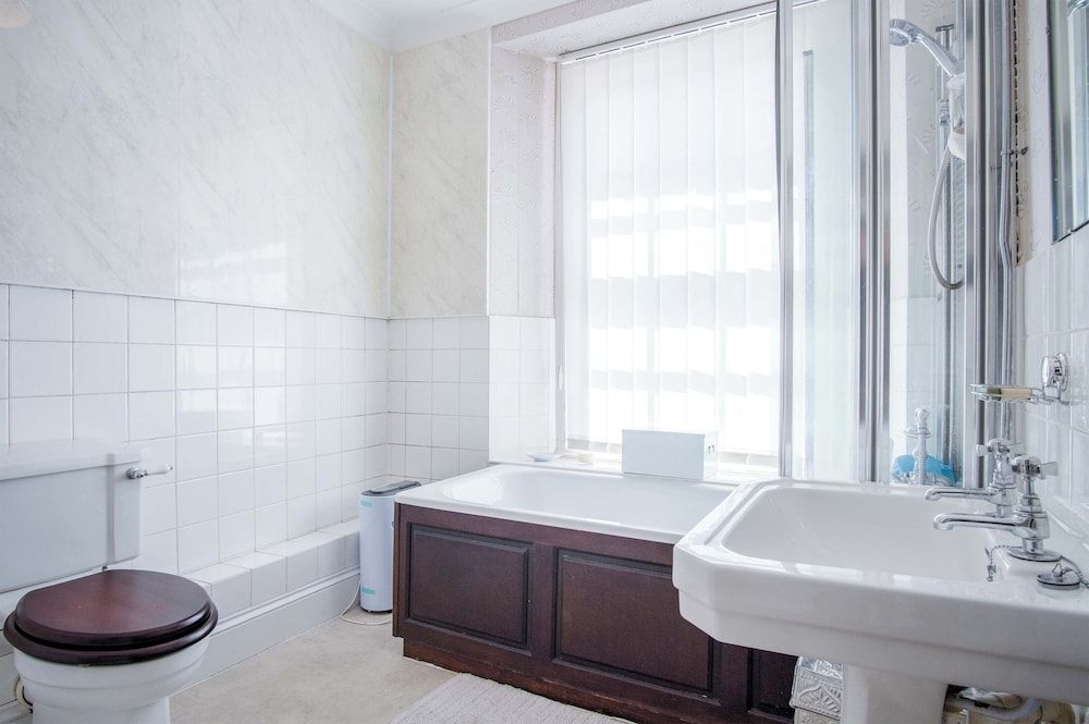 Apartment (2 Bedrooms)