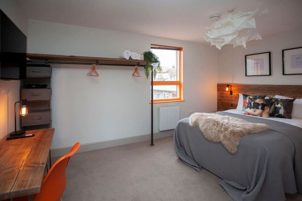 Cabot Mews 34