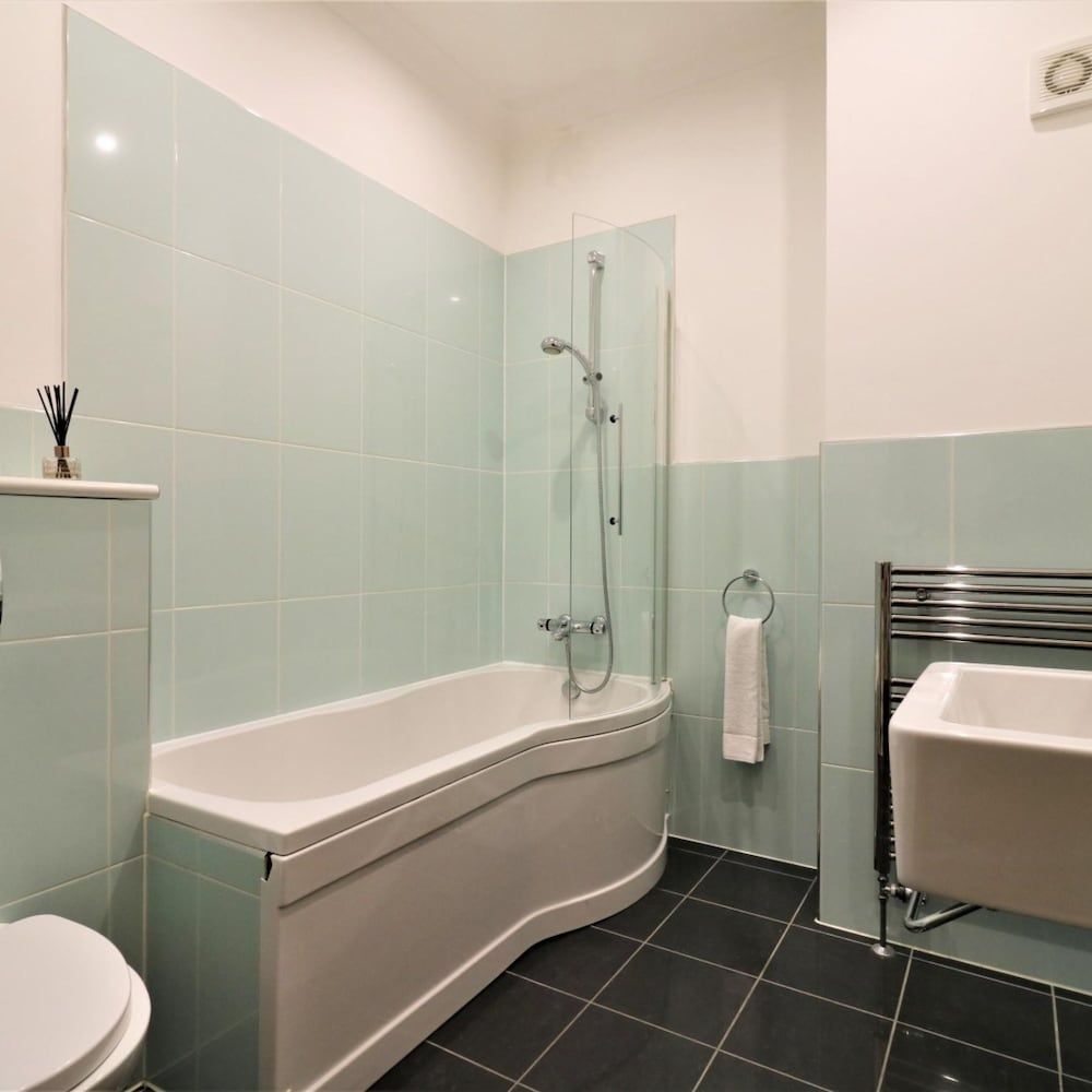 Greenlees Clubhouse 3 bed - Cambuslang Apartment 15