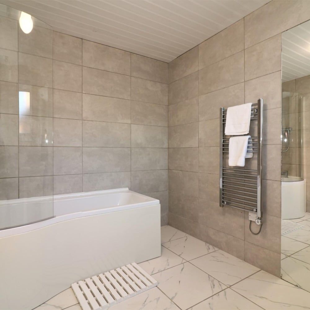 Shield House - Govan Apartment, Smoking 15