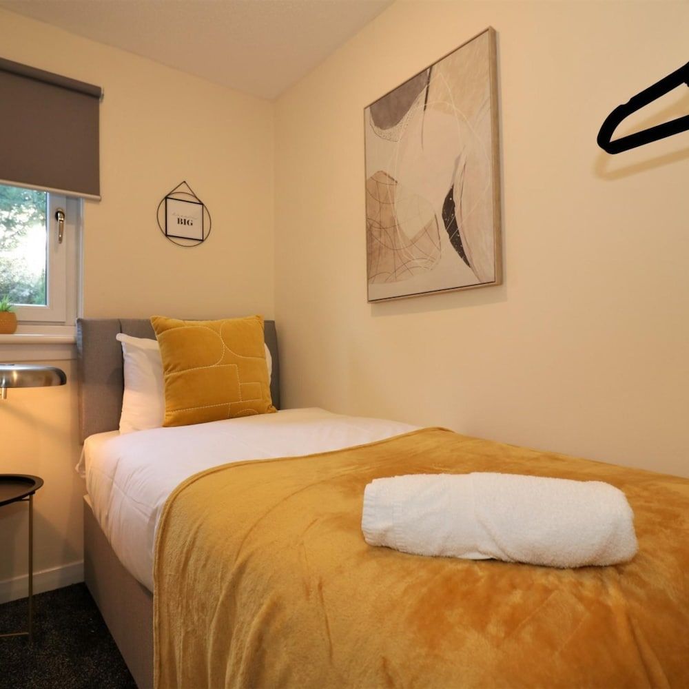 Shield House - Govan Apartment, Smoking 10