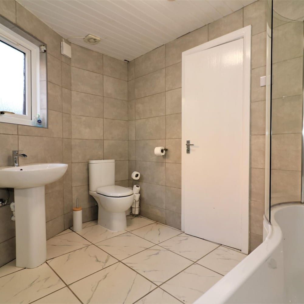 Shield House - Govan Apartment, Smoking 16