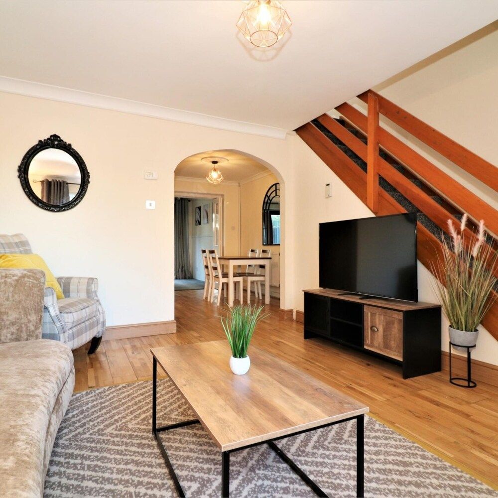 Shield House - Govan Apartment, Smoking 17