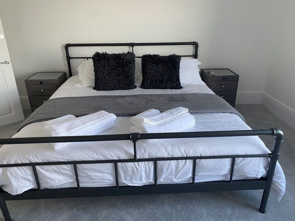 Seaside Bliss Retreat in Folkestone House 4