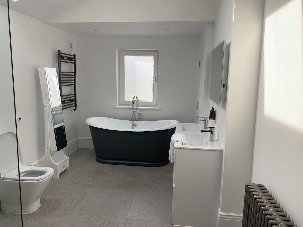 Seaside Bliss Retreat in Folkestone House 8