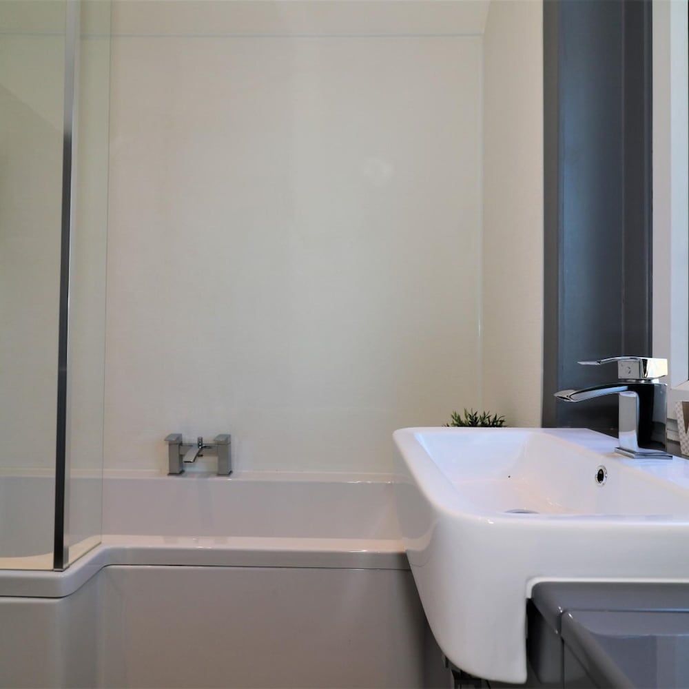 Burnbank House - Hamilton Apartment 15