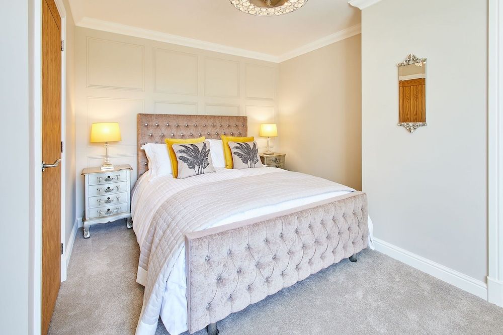 Host Stay Rose House House 7