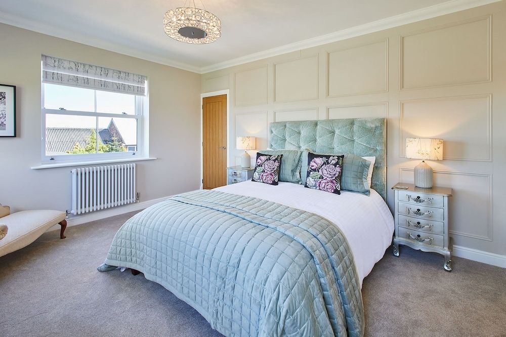 Host Stay Rose House House 5