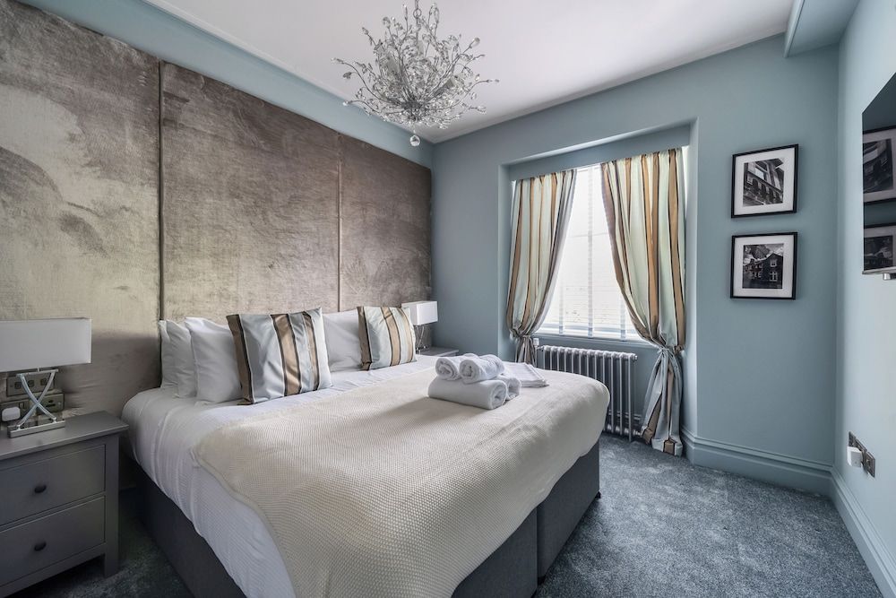 Luxury Apartment, Multiple Beds, Non Smoking, Kitchen