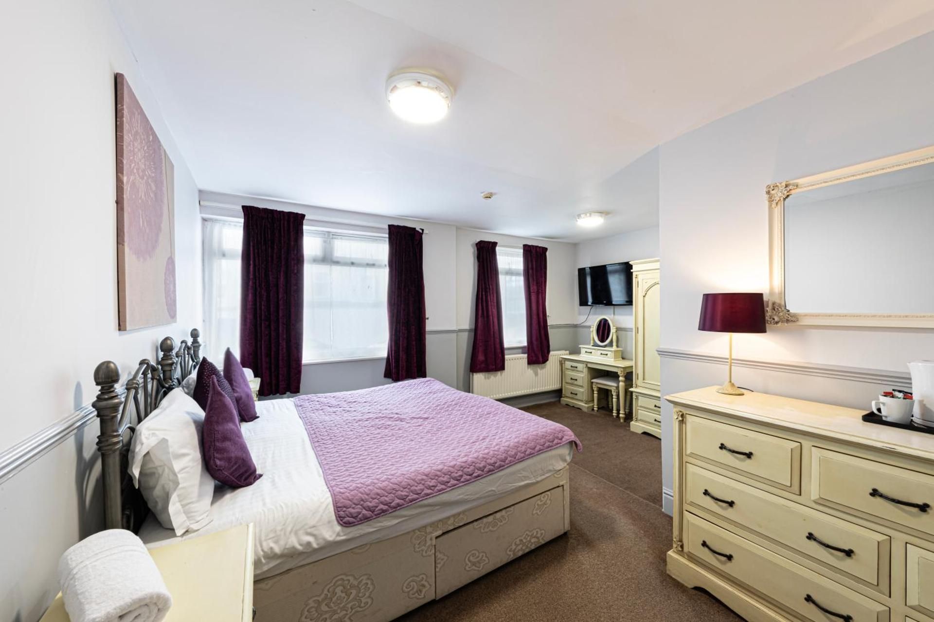 The Manor Hotel