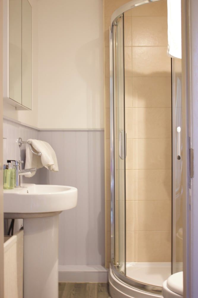 Durdle Door Hotel Standard Twin Room 2