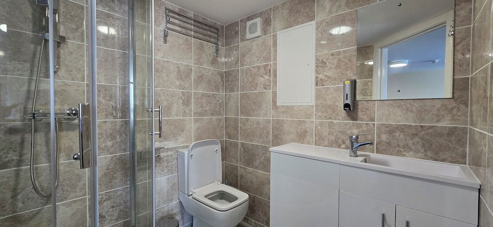 The Carmichael - Hull City Centre Standard Twin Room 8