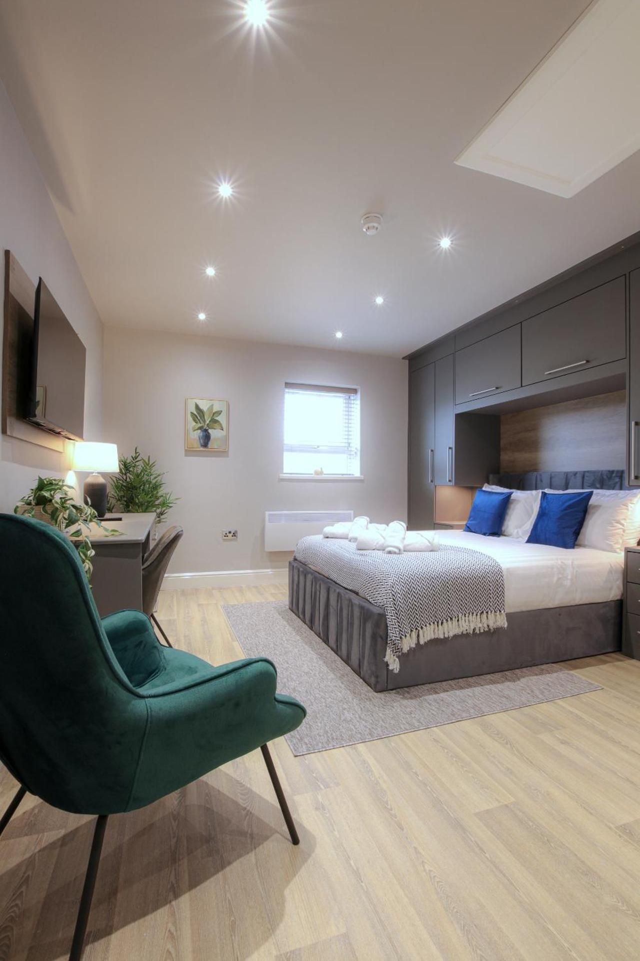 Deluxe King Room
