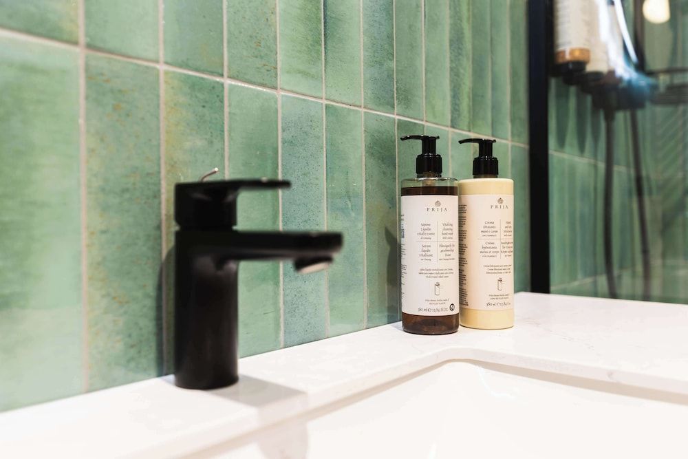 Marcus Hotel Portrush, Tapestry Collection By Hilton Room, 1 King Bed 5