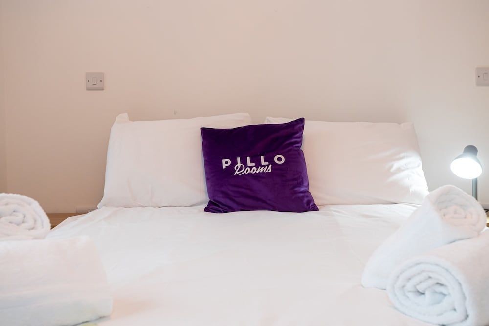 Spacious, Apartment Close to Manchester City Centre By Pillo Rooms Apartment 2