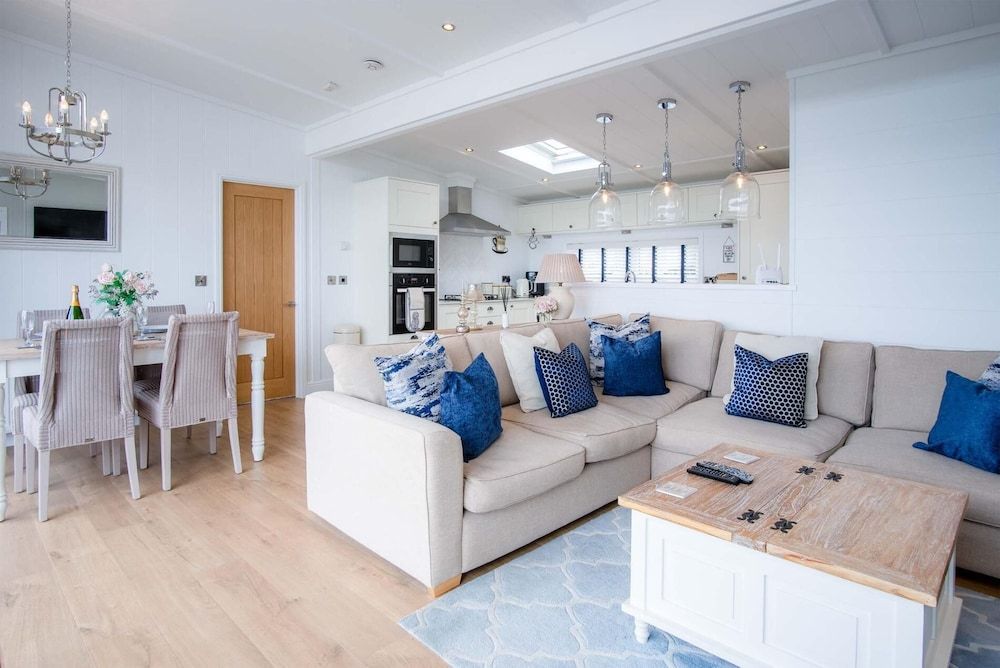 Chalet (2 Bedrooms)