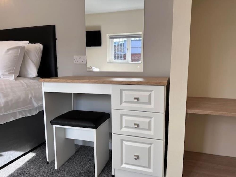 The Wyken Inn Basic Double Room 7