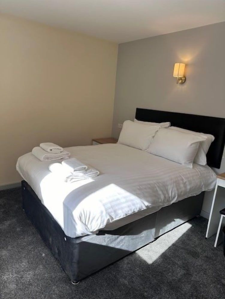 The Wyken Inn Basic Double Room 2