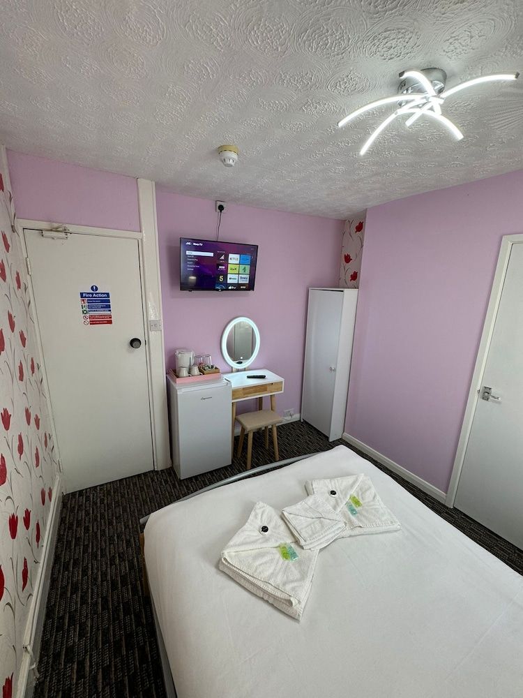 The Paradise Guest House Standard Double Room, Private Bathroom