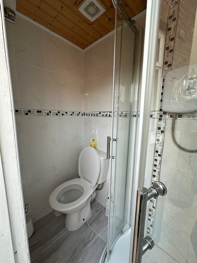 Doncaster Dream House Retreat House 5