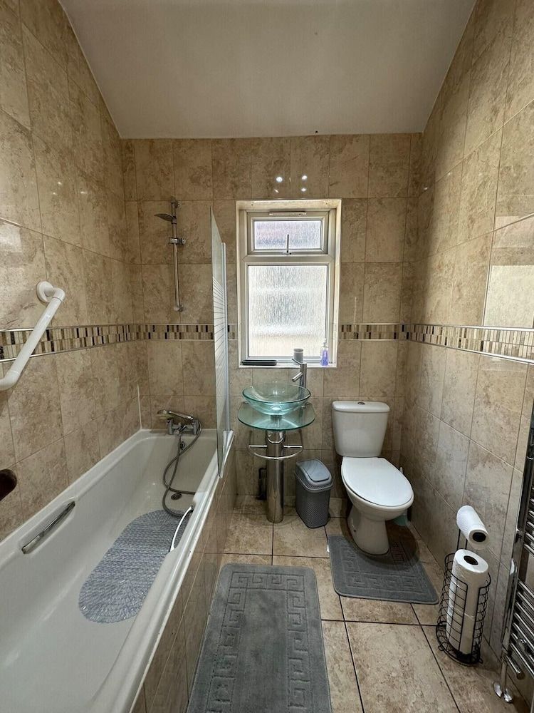 Doncaster Dream House Retreat House 6