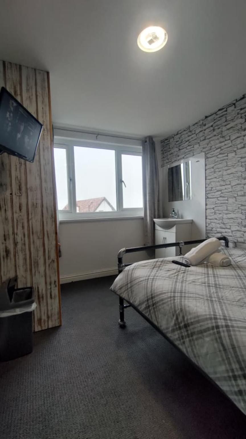 Standard Double Room - Shared