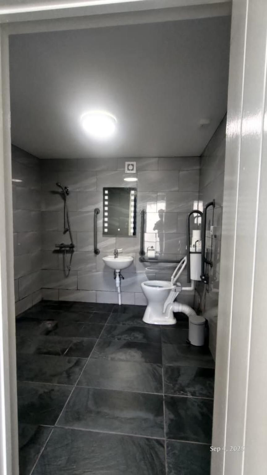 Apartment - 2 Double Beds and Sofa Bed