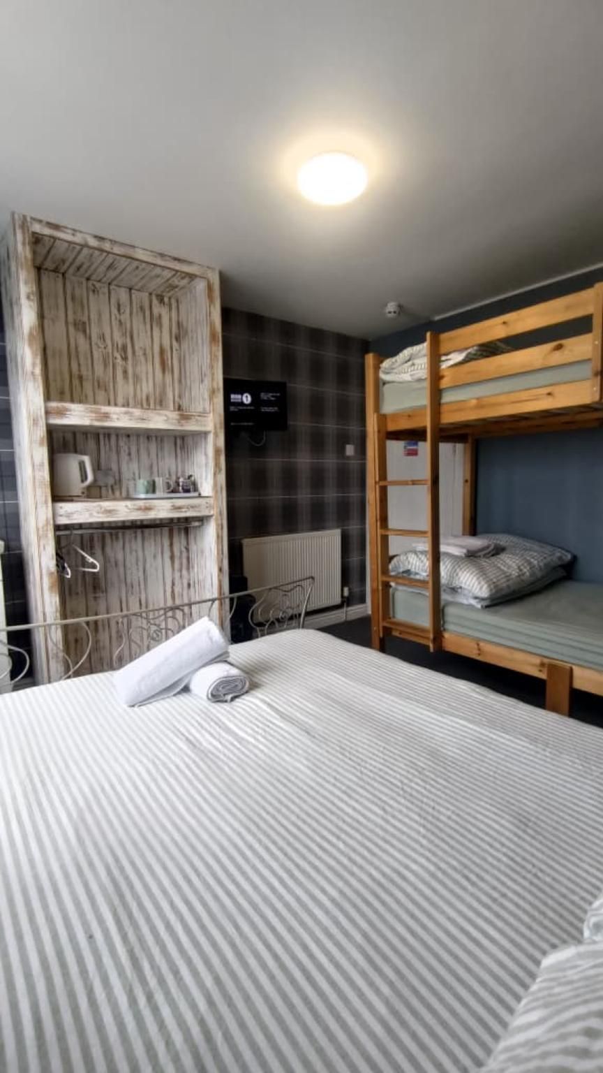 OYO Shore Surf Lodge