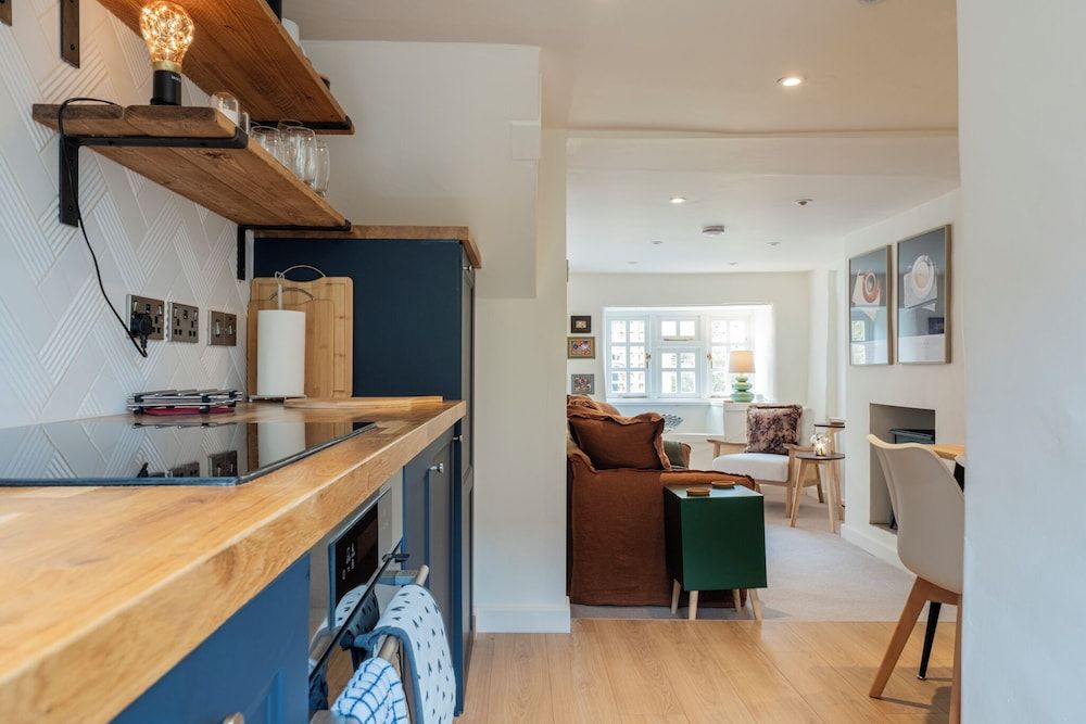 Cosy 2BD Cottage Near Daylesford House, Patio, City View 26