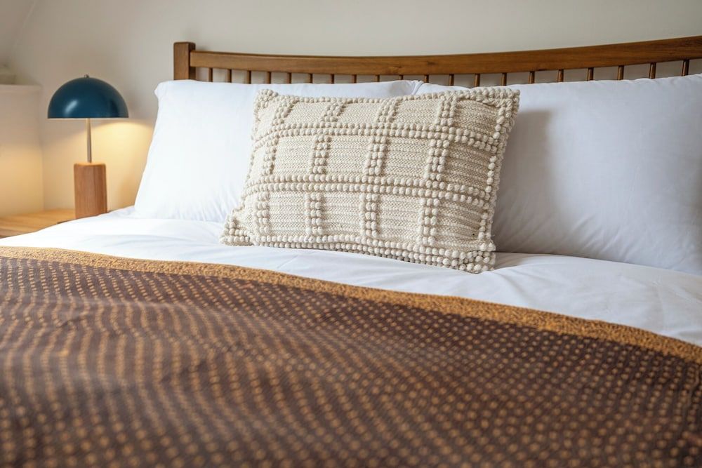 Cosy 2BD Cottage Near Daylesford House, Patio, City View 11