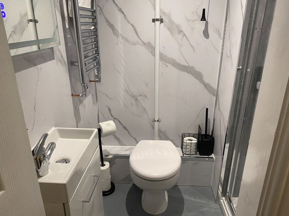 Prince Of Wales Rooms Standard Double Room 2