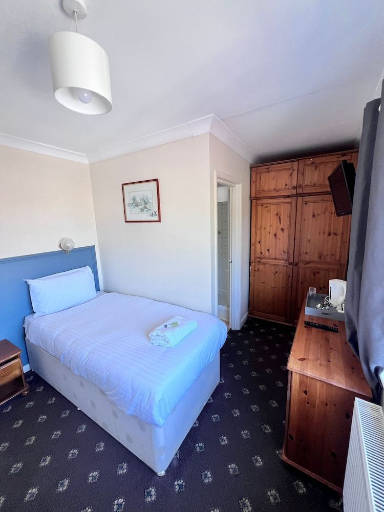 Standard Single Room, Ensuite