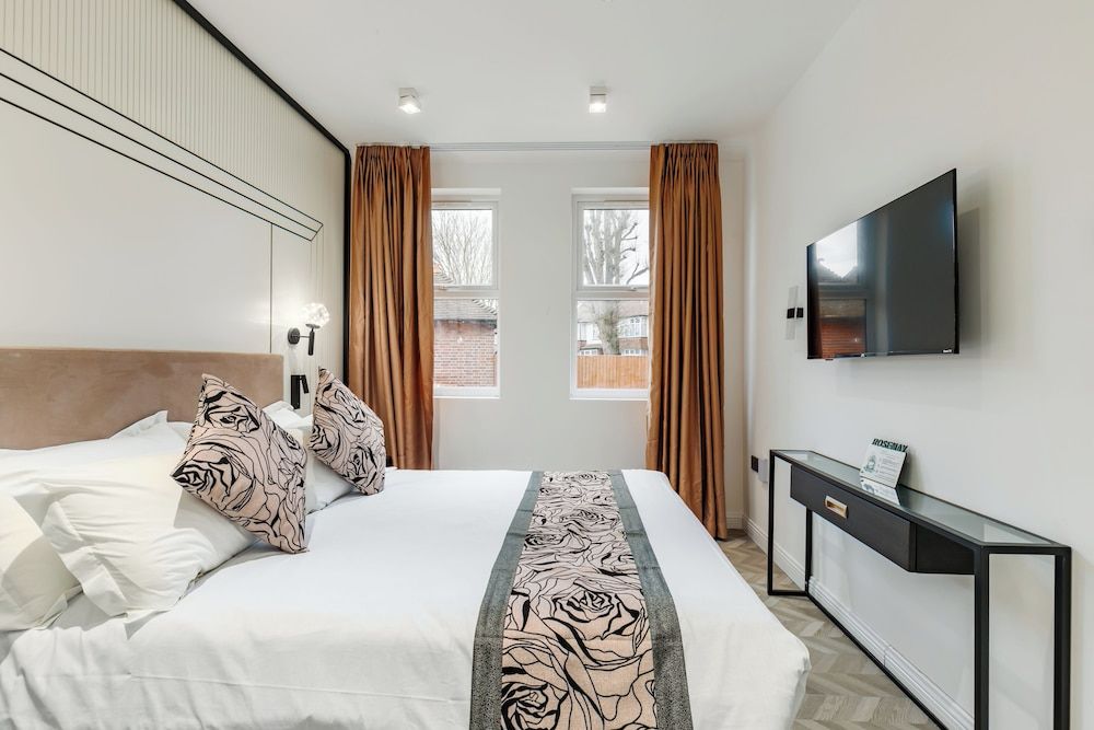 Rosemay Hotel Standard Double Room 8