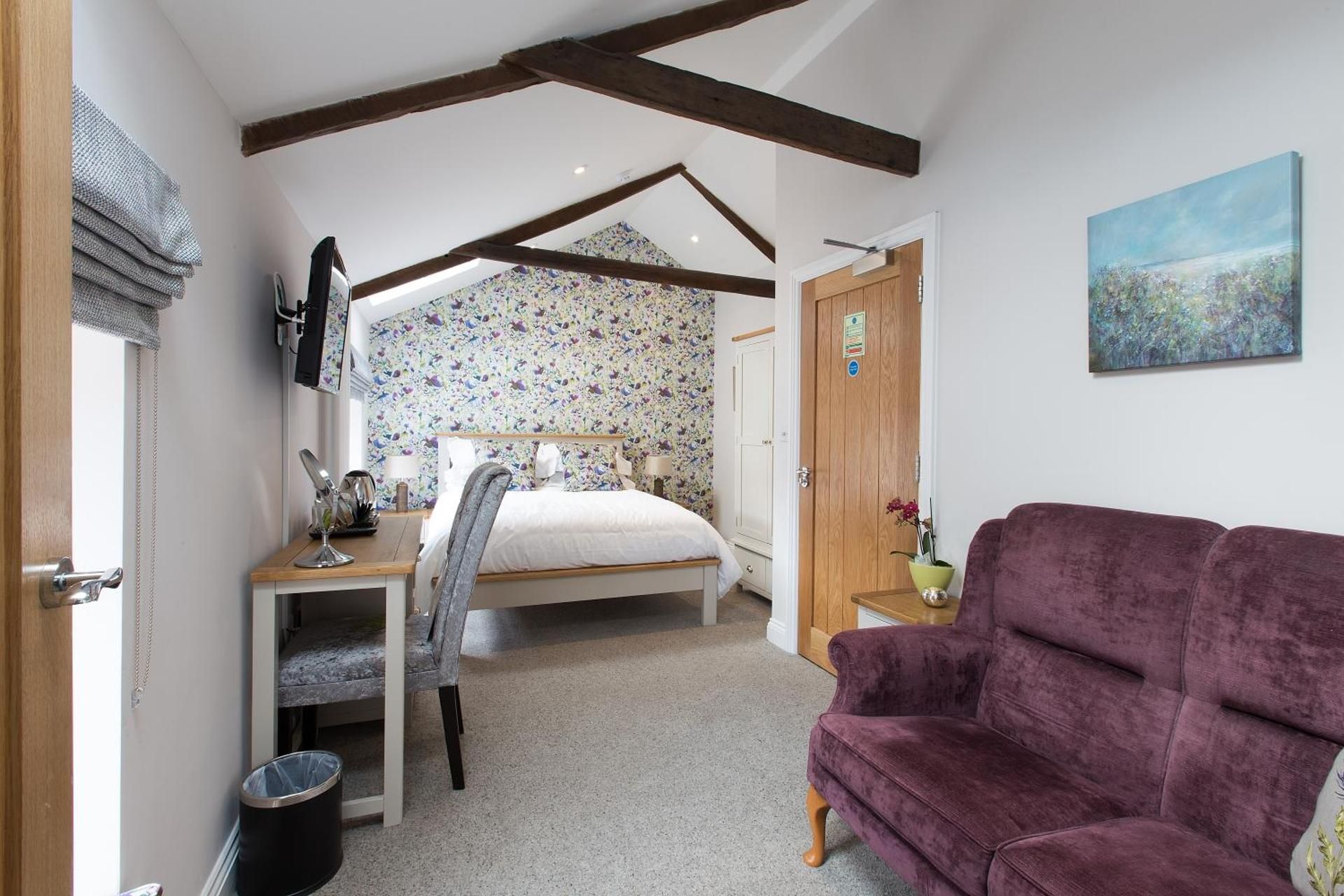 Bertram's Deluxe Double Room 3