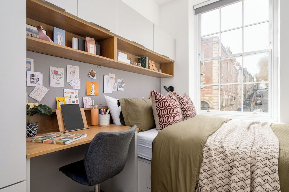 48 Park Street Deluxe Apartment, 1 Double Bed, Non Smoking, Kitchen 9