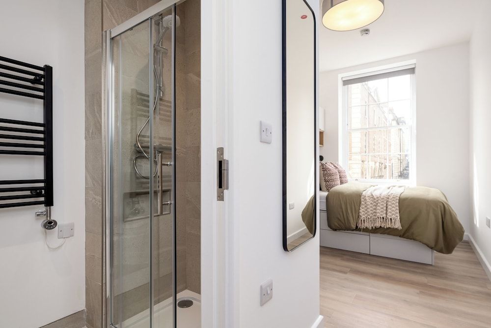 48 Park Street Deluxe Apartment, 3 Bedrooms, Non Smoking, Private Bathroom 6