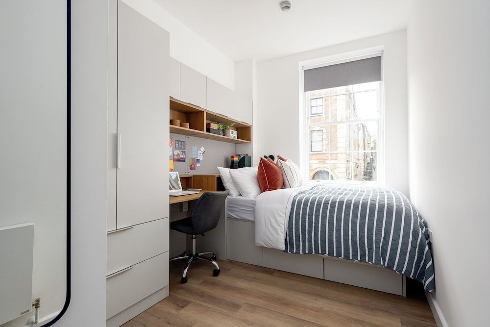 48 Park Street Deluxe Apartment, 1 Double Bed, Non Smoking, Kitchen 10