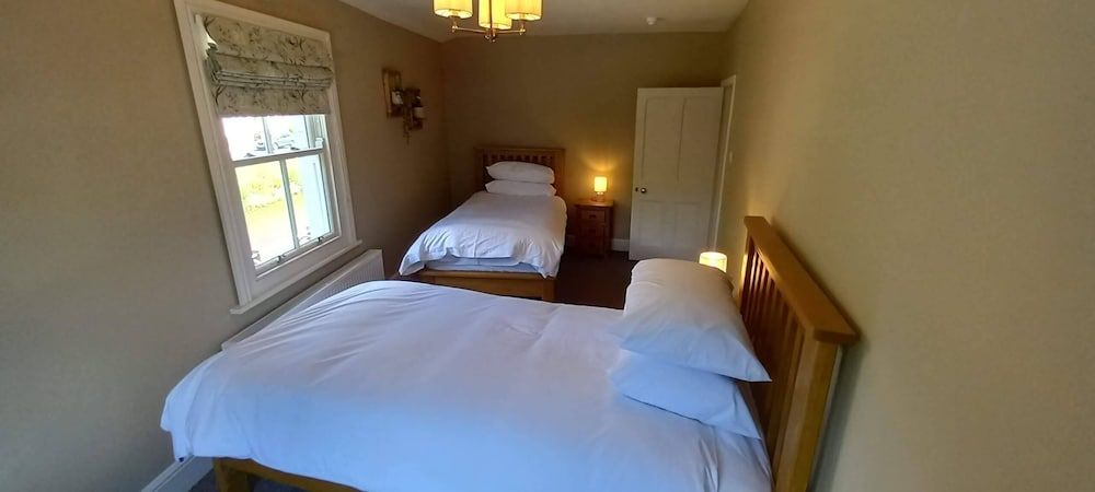The Buck Hotel Suite, Ensuite (Resolution) 4