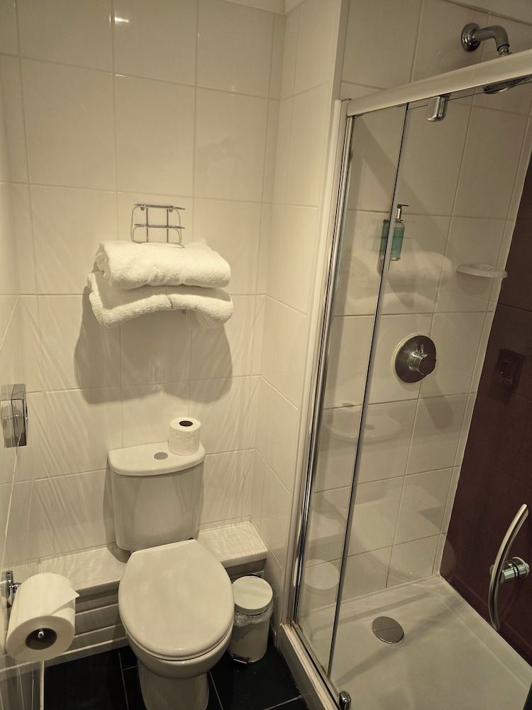 Best Western Reading Calcot Hotel Standard Room, 1 Double Bed, Non Smoking 5