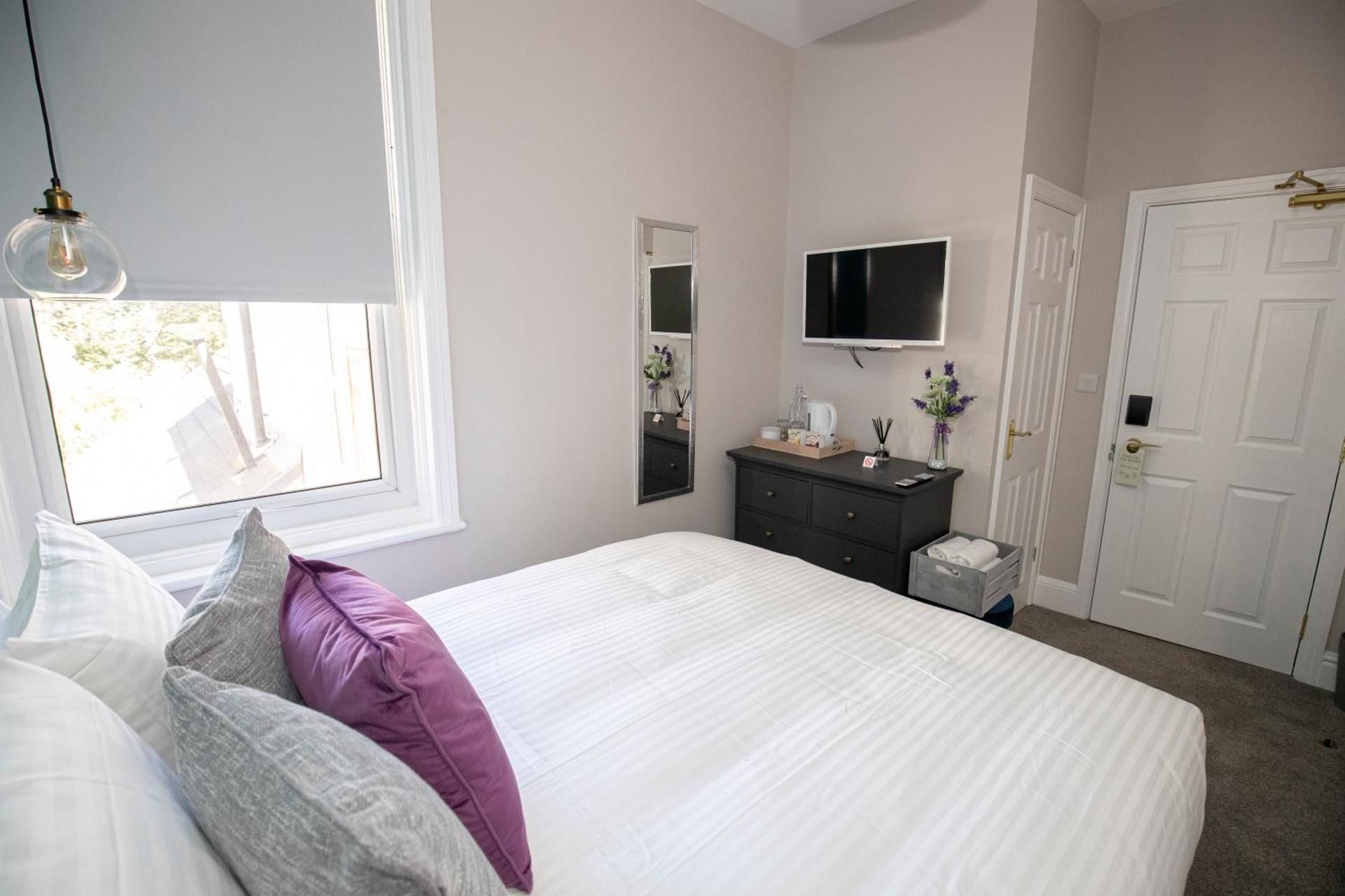 Standard King Room