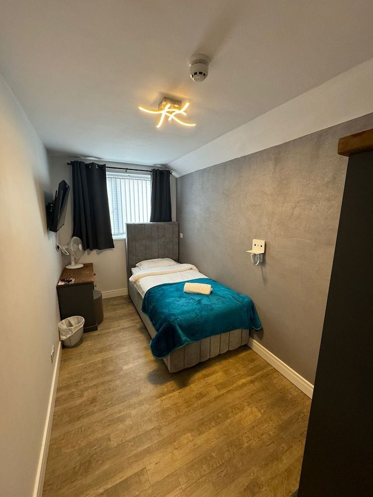 Heart of Hull Hotel Single Room