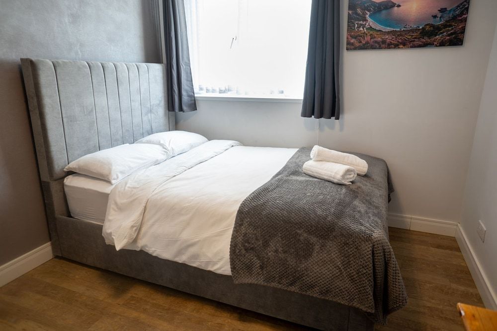 Heart of Hull Hotel Double Room 5