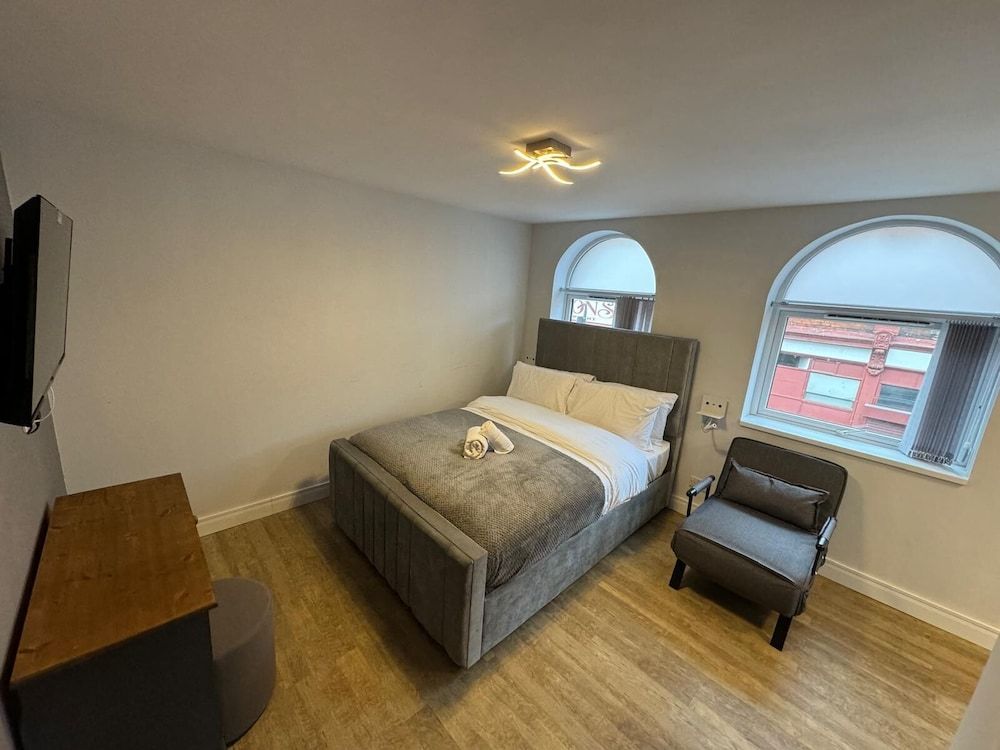 Heart of Hull Hotel Triple Room 2