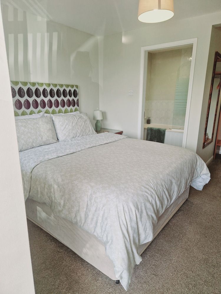 Basic Double Room, Garden View