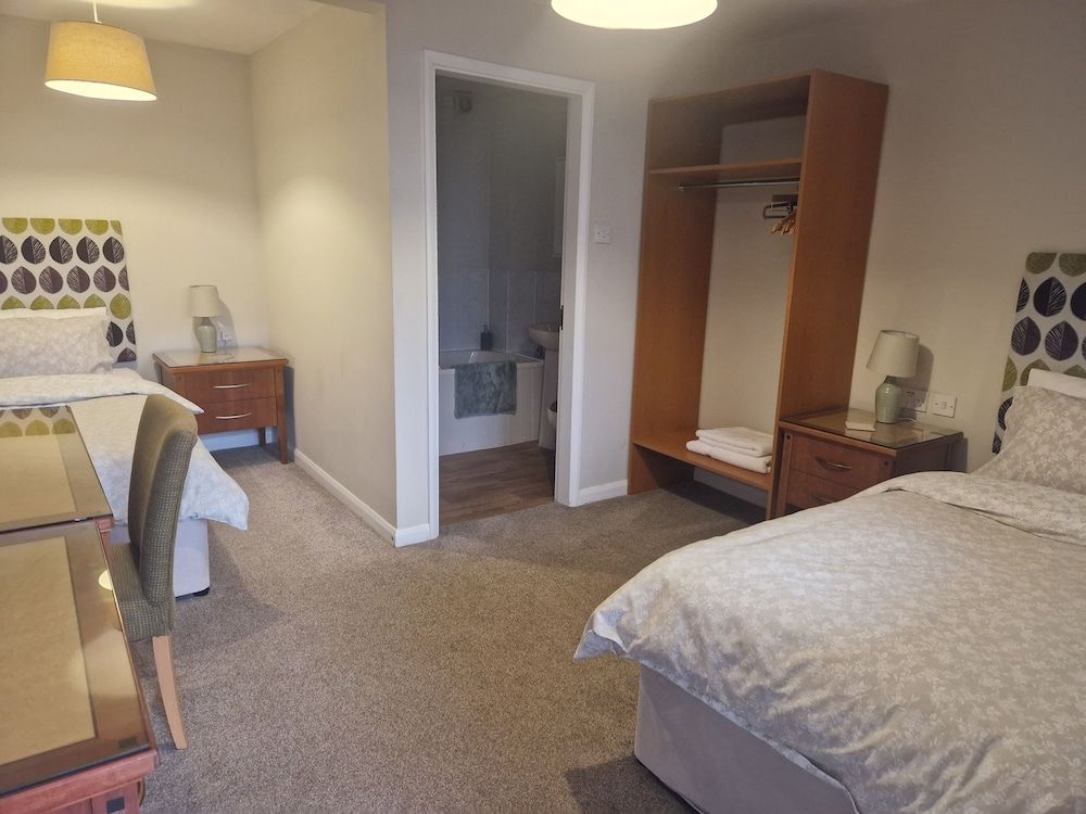 Basic Double or Twin Room, Garden View