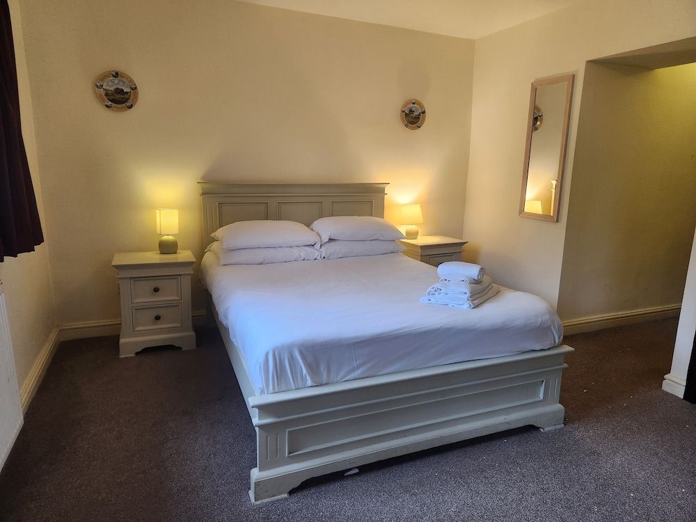 Langley Inn Double Room 5