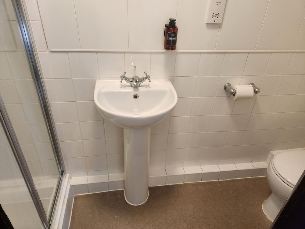 Langley Inn Double Room 11